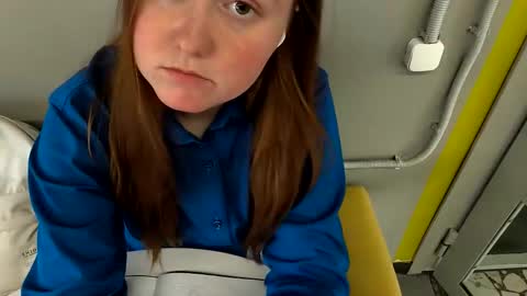 Ariel online show from 10/09/25, 10:02