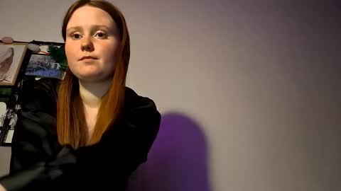 Ariel online show from 10/13/25, 03:45