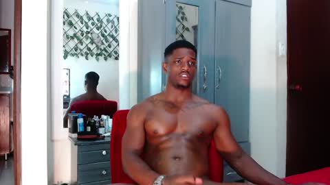 Snapshot of arielbronwxxx chatting on 01/02/25, 04:13 chris online show from 01/02/25, 04:13
