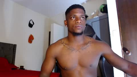 Snapshot of arielbronwxxx chatting on 02/02/25, 02:24 chris online show from 02/02/25, 02:24