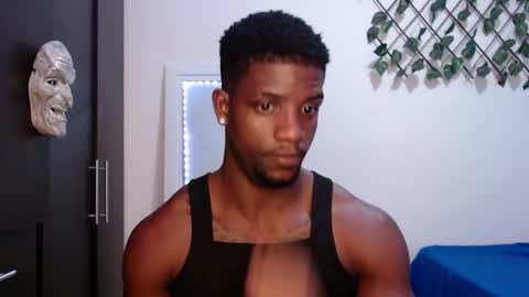 Snapshot of arielbronwxxx chatting on 03/07/25, 02:36 chris online show from 03/07/25, 02:36