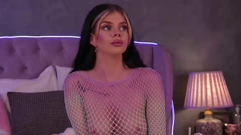 Ariell online show from 10/08/25, 05:21