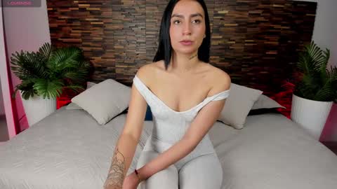 Snapshot of ariiaa_1 chatting on 09/10/25, 03:06 ARIANNA online show from 09/10/25, 03:06