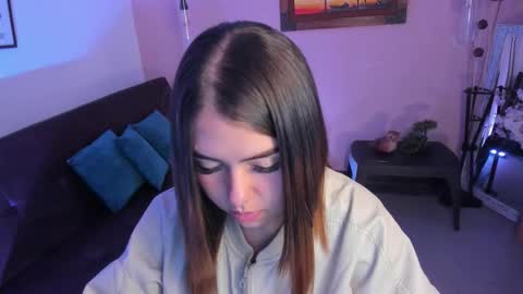 Snapshot of ariianabaker chatting on 11/18/25, 12:20 Arianna online show from 11/18/25, 12:20