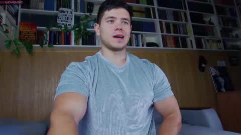 Snapshot of arilass chatting on 09/28/25, 06:41 A n g e l f r o m H e l l online show from 09/28/25, 06:41