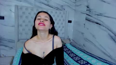 Snapshot of arissha_lee chatting on 10/11/25, 04:27 celina online show from 10/11/25, 04:27