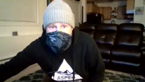 Snapshot of aristaeus33 chatting on 09/28/25, 04:51 aristaeus33 online show from 09/28/25, 04:51