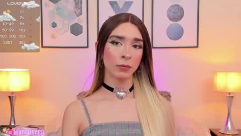 Snapshot of arivega chatting on 12/13/24, 11:39 Nice to meet you thumb up me please its important I LOOK MY BIO DOWN online show from 12/13/24, 11:39