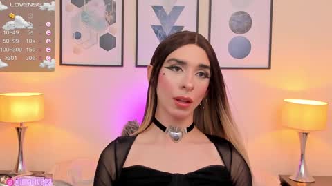 Snapshot of arivega chatting on 12/22/24, 11:22 Nice to meet you thumb up me please its important I LOOK MY BIO DOWN online show from 12/22/24, 11:22