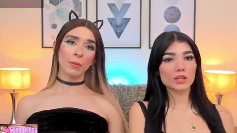Snapshot of arivega chatting on 12/23/24, 10:10 Nice to meet you thumb up me please its important I LOOK MY BIO DOWN online show from 12/23/24, 10:10