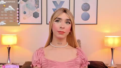 Snapshot of arivega chatting on 01/10/25, 04:22 Nice to meet you thumb up me please its important I LOOK MY BIO DOWN online show from 01/10/25, 04:22