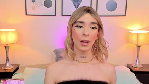 Snapshot of arivega chatting on 02/27/25, 02:53 Nice to meet you thumb up me please its important I LOOK MY BIO DOWN online show from 02/27/25, 02:53