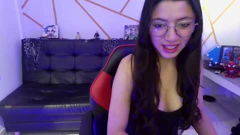 Snapshot of arizbeth_johansson chatting on 09/19/25, 01:01 arizbeth_johansson online show from 09/19/25, 01:01