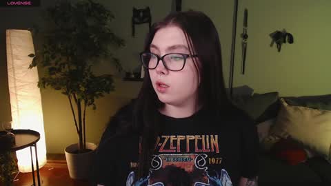 Astrid online show from 12/05/24, 12:22