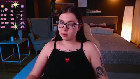 Astrid online show from 12/06/24, 03:33