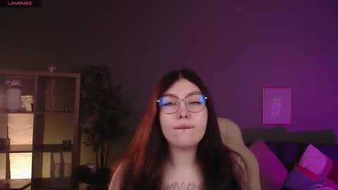 Astrid online show from 09/15/25, 01:05