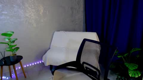 Snapshot of arlana_klart chatting on 11/20/25, 05:07 Arlana online show from 11/20/25, 05:07