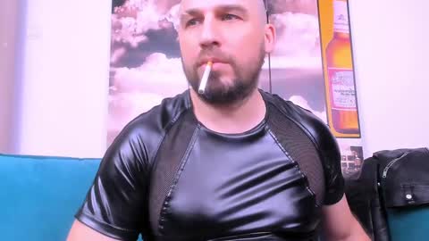Snapshot of armandosteel chatting on 12/06/24, 04:47 Armando online show from 12/06/24, 04:47