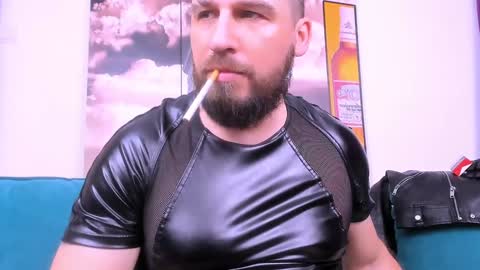 Snapshot of armandosteel chatting on 01/17/25, 02:39 Armando online show from 01/17/25, 02:39