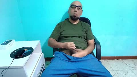 arnelux72 online show from 10/26/25, 05:46