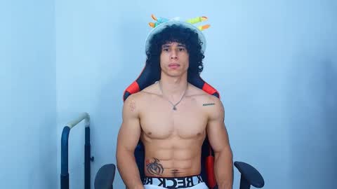 Snapshot of arnold_black69 chatting on 09/18/25, 12:29 arnold black online show from 09/18/25, 12:29
