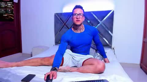 arnold sexy hot98 online show from 11/10/25, 05:01