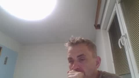 aromannn online show from 11/22/25, 03:33