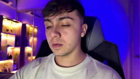 aron__cooper online show from 09/11/25, 12:11