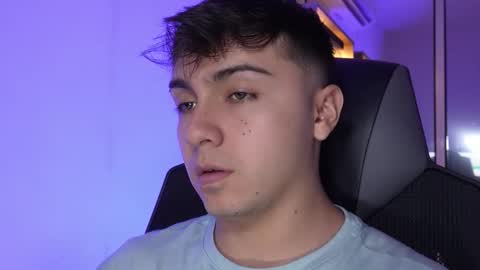 aron__cooper online show from 10/21/25, 12:44