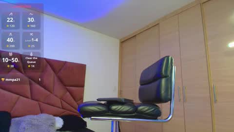 Snapshot of aron_bolt chatting on 09/12/25, 04:12 ARON BOLT online show from 09/12/25, 04:12