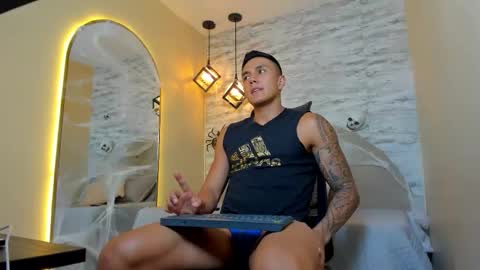 Snapshot of aron_bolt chatting on 10/16/25, 10:00 ARON BOLT online show from 10/16/25, 10:00