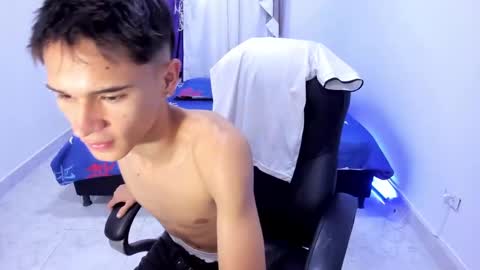 Aaron online show from 10/14/25, 08:31