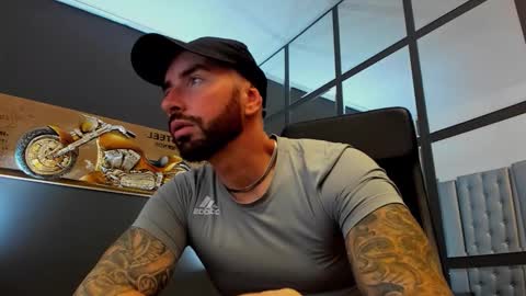 AronGrant online show from 10/01/25, 10:21