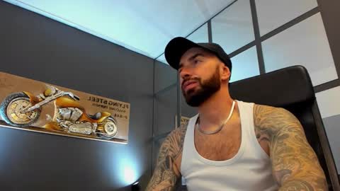 AronGrant online show from 11/03/25, 09:32