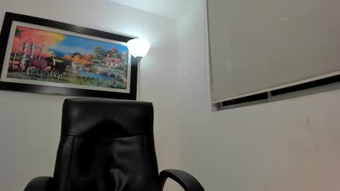 Snapshot of aroon_connor chatting on 02/23/25, 02:29 online show from 02/23/25, 02:29