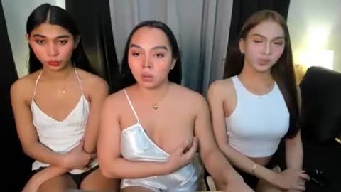 arra_mina online show from 11/12/25, 10:26