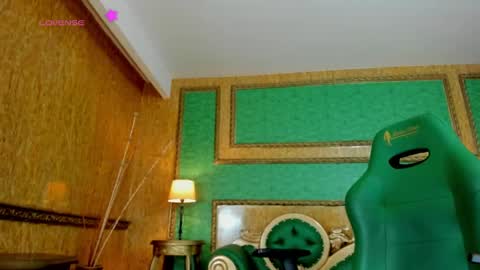 Snapshot of arrkabella chatting on 02/13/25, 01:29 online show from 02/13/25, 01:29
