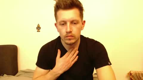 Snapshot of arromwilliam90 chatting on 02/15/25, 10:00 arromwilliam90 online show from 02/15/25, 10:00