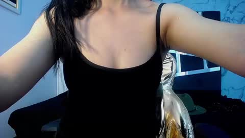 Snapshot of artemisa_ch1 chatting on 12/24/24, 01:28 ARTEMISA online show from 12/24/24, 01:28