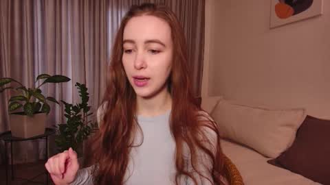 Snapshot of artexcite_ chatting on 10/21/25, 10:38 Lina online show from 10/21/25, 10:38