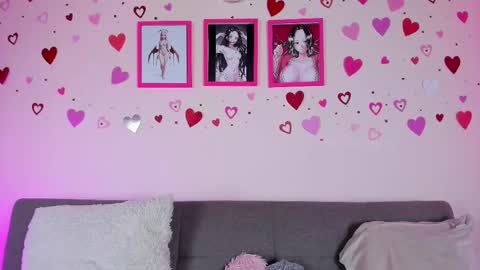 Snapshot of artmiajoy chatting on 02/27/25, 03:37 MIA OF artmiajoy online show from 02/27/25, 03:37