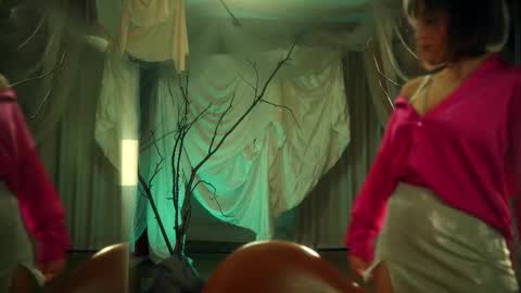 Snapshot of artmosphera chatting on 11/18/25, 12:16 The ticket show has been postponed to Monday tomorrow. Sorry womens day online show from 11/18/25, 12:16