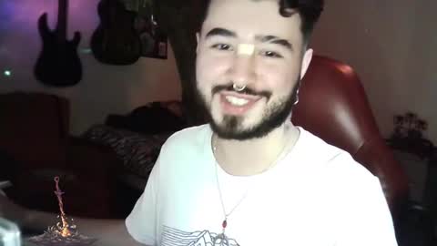 Snapshot of artorias_4 chatting on 12/16/24, 02:04 artorias 4 online show from 12/16/24, 02:04