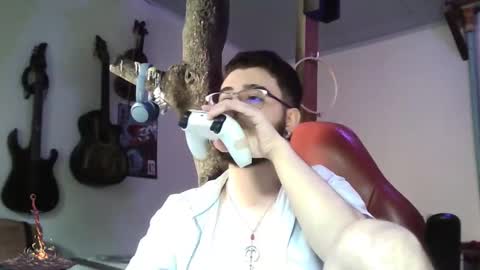 Snapshot of artorias_4 chatting on 12/20/24, 06:24 artorias 4 online show from 12/20/24, 06:24