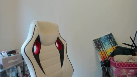 MIA online show from 10/21/25, 06:58