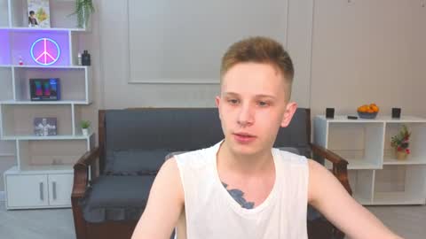 Archie online show from 01/01/25, 02:09