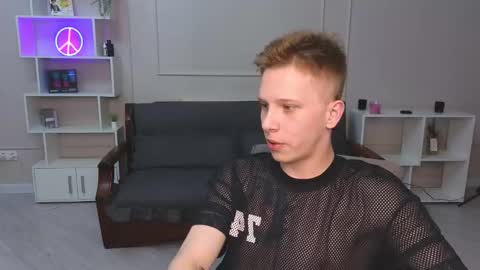 Archie online show from 01/06/25, 08:39