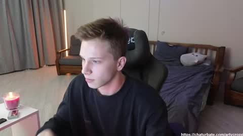 Archie online show from 02/19/25, 05:06