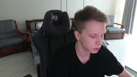 Archie online show from 02/27/25, 08:17