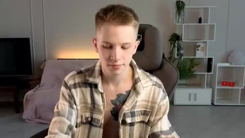 Archie online show from 09/11/25, 03:17